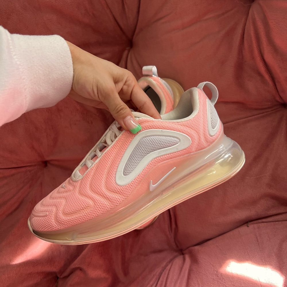Nike 720 sneakers